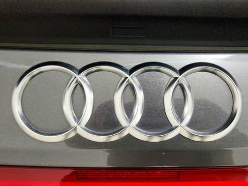 Used 2023 Audi e-tron GT Premium Plus AWD/4WD image 33