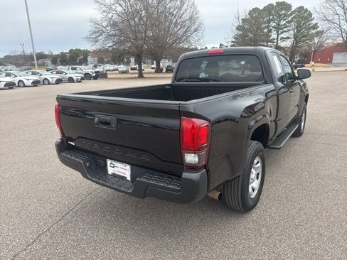 Used 2023 Toyota Tacoma SR image 5