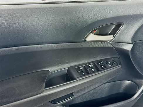 Used 2010 Honda Accord LX-P image 14