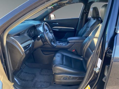 Used 2023 Cadillac XT4 Premium Luxury AWD/4WD image 9