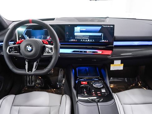 New 2027 BMW M5 Touring AWD/4WD image 12