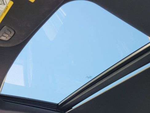 Used 2021 Ford Expedition Limited image 19