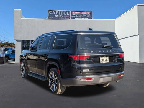 Used 2022 Jeep Wagoneer Series II w/ Premium Group I AWD/4WD image 5