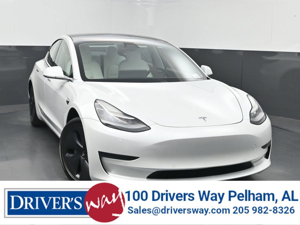 Used 2020 Tesla Model 3 Standard Range Plus RWD image 1