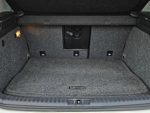 Used 2017 Volkswagen Tiguan Sport image 19