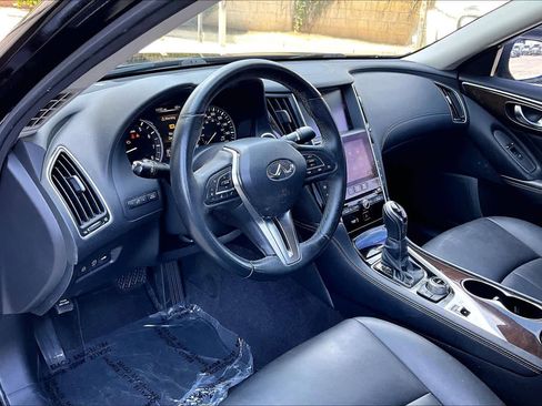 Used 2018 INFINITI Q50 Luxe w/ Cargo Package (L97) image 17