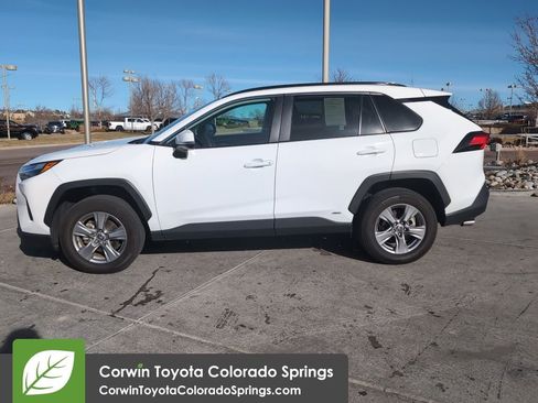 Used 2024 Toyota RAV4 XLE image 4