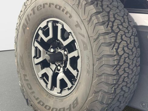 Used 2024 Ford Bronco Raptor AWD/4WD image 18
