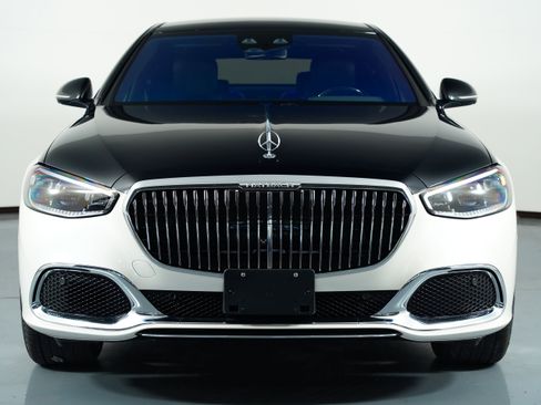Used 2022 Mercedes-Benz Maybach S 580 4MATIC image 25