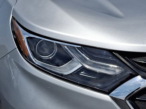 Used 2020 Chevrolet Equinox LT FWD image 9