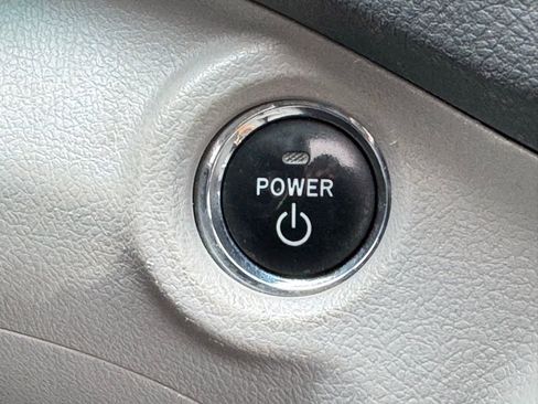 Used 2009 Toyota Highlander Limited AWD/4WD image 29