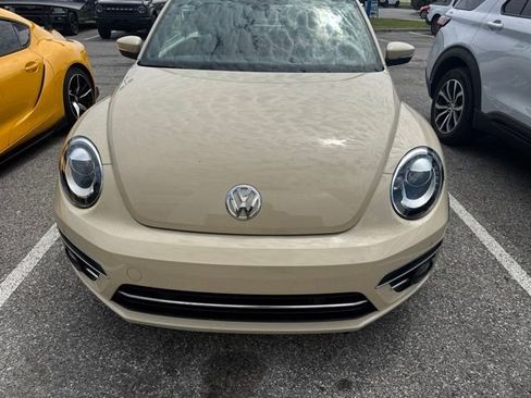Used 2019 Volkswagen Beetle 2.0T Final Edition SEL FWD image 3