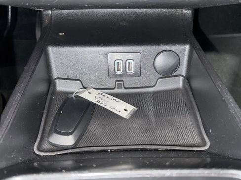 Used 2019 Ford Fusion SEL image 19