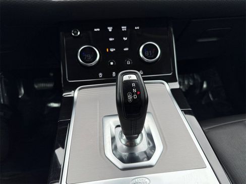 Used 2020 Land Rover Range Rover Evoque S image 18