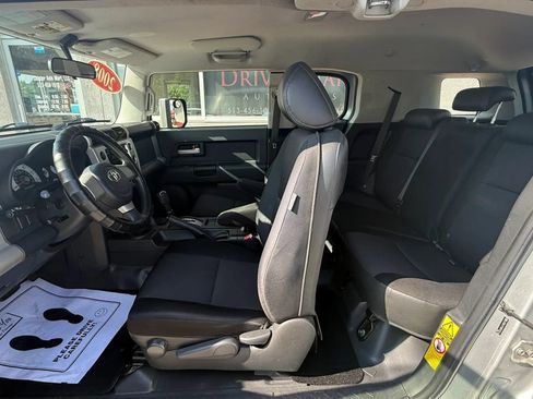 Used 2008 Toyota FJ Cruiser 4WD image 12