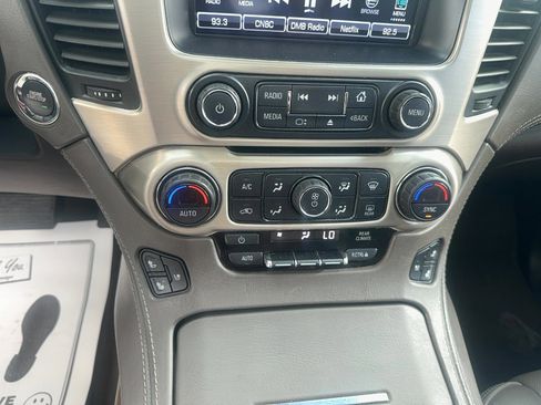 Used 2018 GMC Yukon XL Denali w/ Denali Ultimate Package AWD/4WD image 26