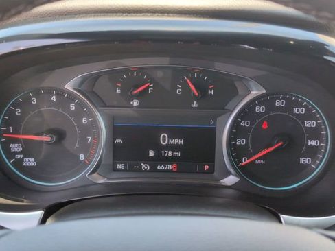 Certified 2023 Chevrolet Traverse LT FWD image 12