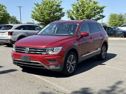 Used 2018 Volkswagen Tiguan SEL AWD/4WD image 5