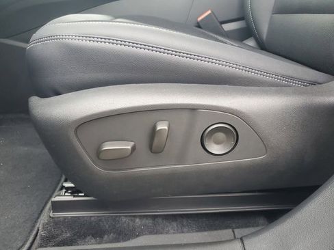 New 2025 Chevrolet Blazer EV LT image 17