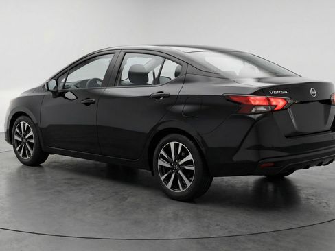 Used 2025 Nissan Versa SV image 6