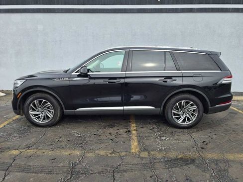 Used 2023 Lincoln Aviator AWD image 10