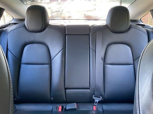 Used 2019 Tesla Model 3 Performance image 38