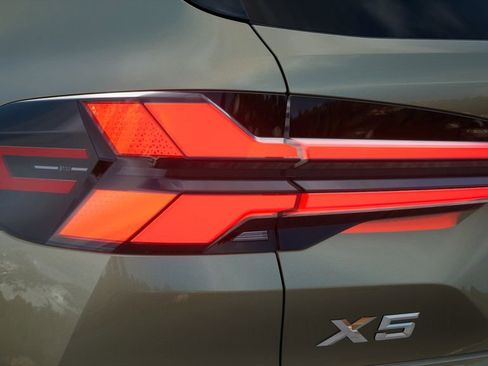 New 2026 BMW X5 sDrive40i w/ M Sport Package RWD image 33