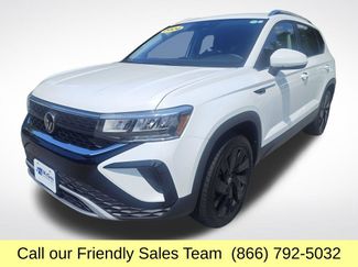 Used 2024 Volkswagen Taos SE w/ Black Wheel Plus Package AWD/4WD video 1