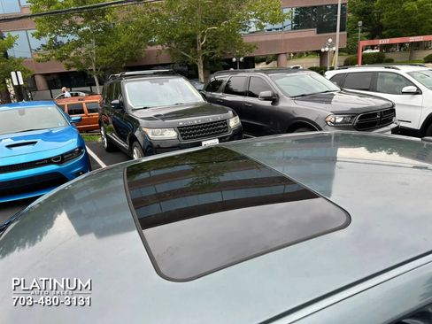 Used 2006 Chrysler 300 Touring RWD image 11
