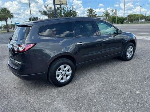 Used 2015 Chevrolet Traverse LS FWD image 4