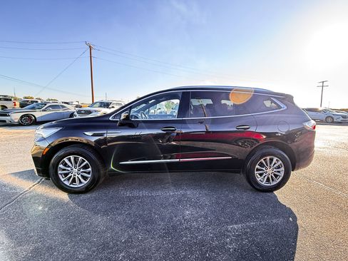 Used 2024 Buick Enclave Premium image 8