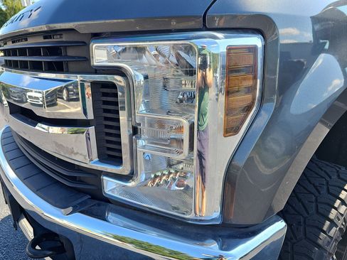 Used 2019 Ford F250 XLT w/ Snow Plow Prep Package AWD/4WD image 32