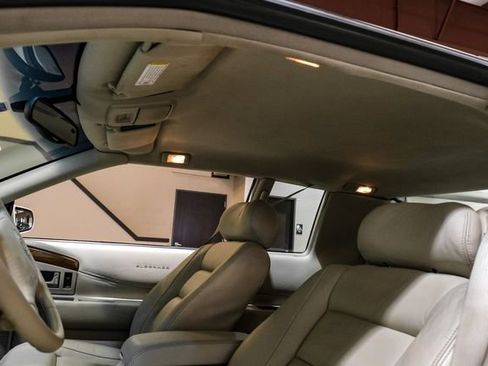 Used 2000 Cadillac Eldorado ESC w/ Comfort/Convenience Pkg image 30