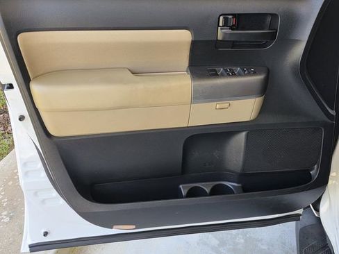 Used 2012 Toyota Sequoia SR5 RWD image 37
