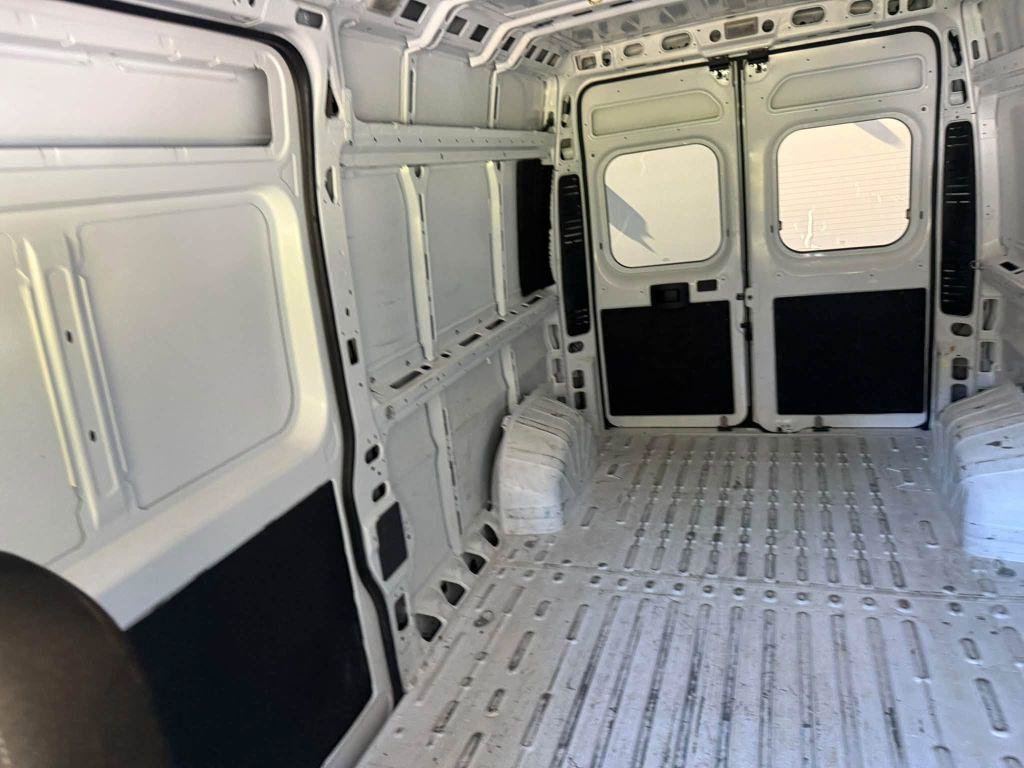 Used 2023 RAM ProMaster 2500 FWD image 17