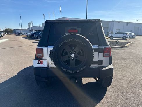 Used 2010 Jeep Wrangler Sport image 18