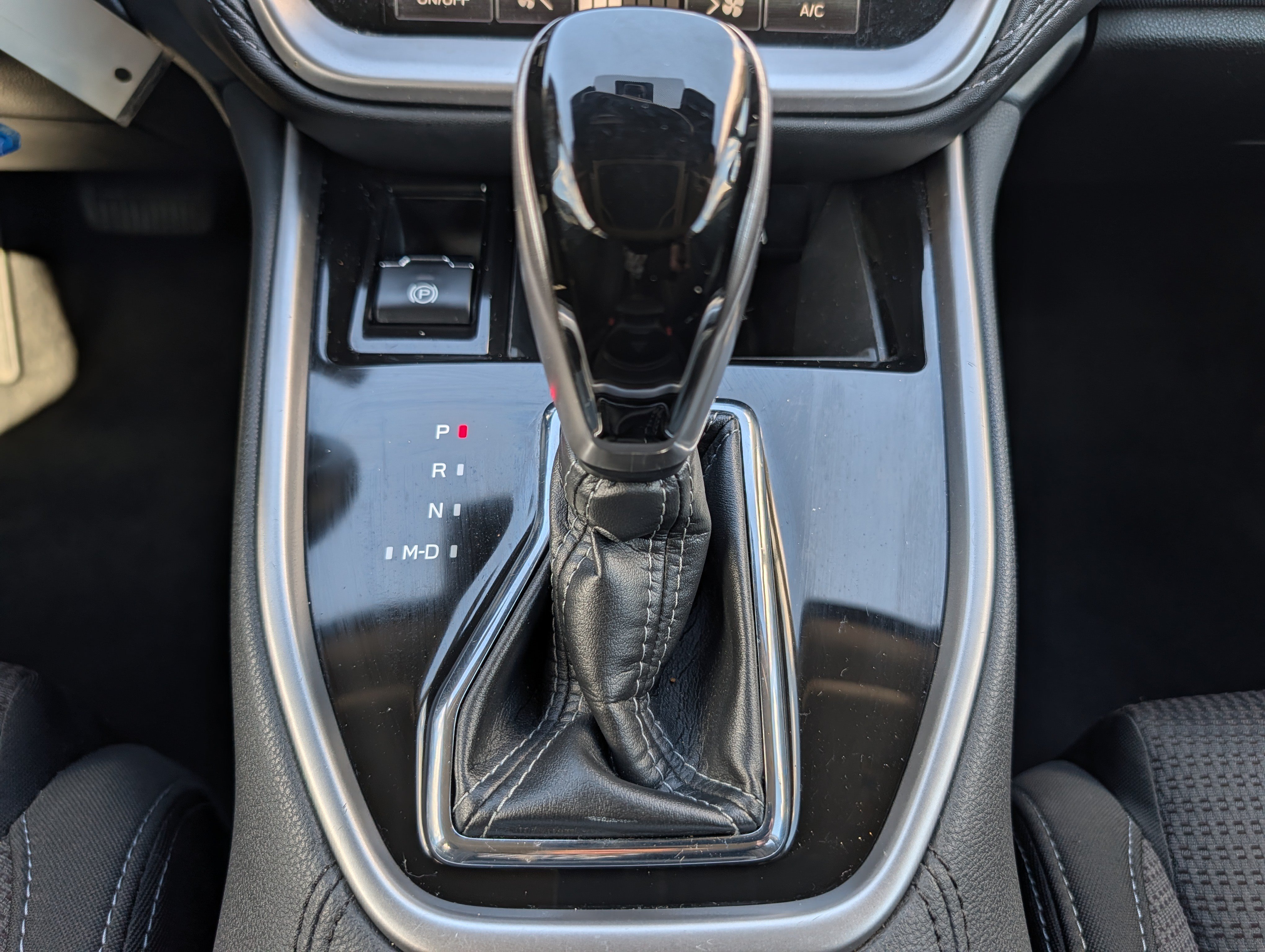 Used 2024 Subaru Outback Premium AWD/4WD image 24