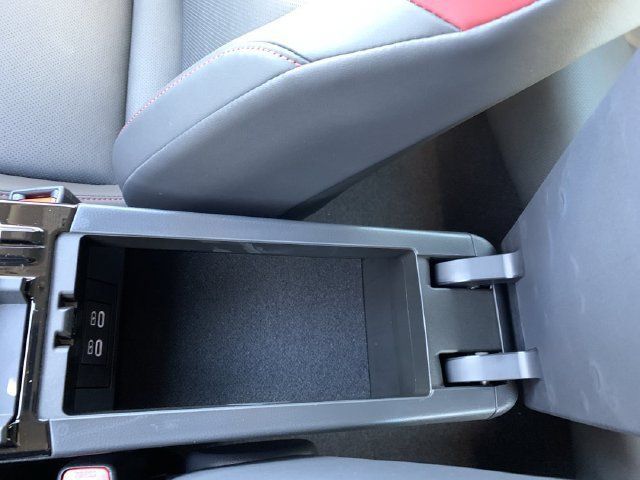 New 2025 Toyota Prius Plug-In Hybrid FWD image 26