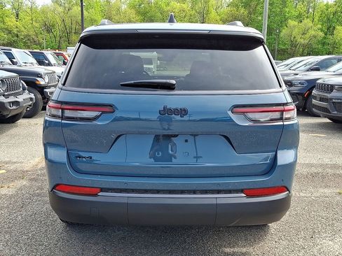 New 2026 Jeep Grand Cherokee L Limited AWD/4WD image 6