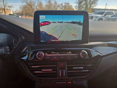 Used 2025 Ford Escape ST-Line image 17