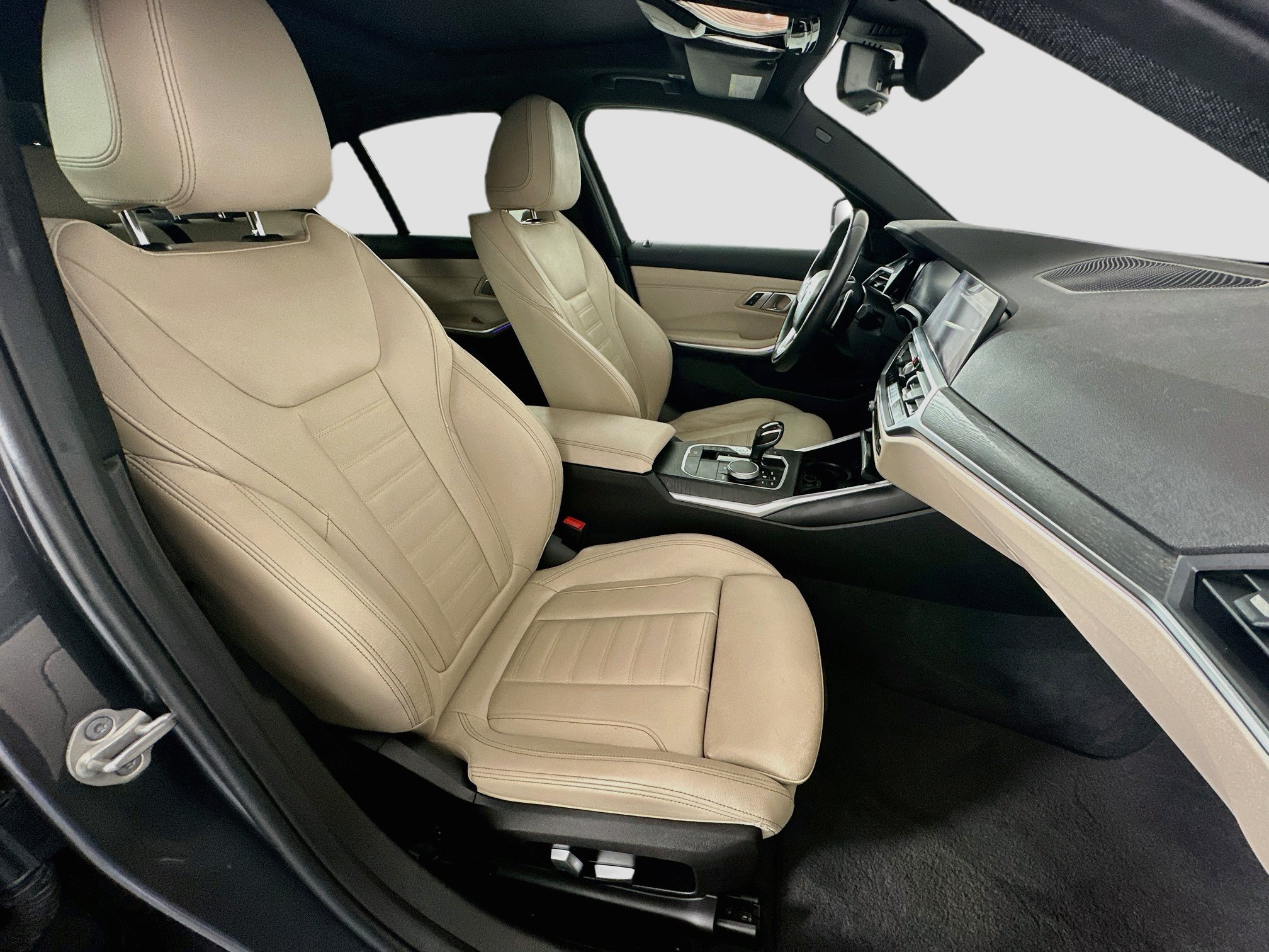 Used 2021 BMW 330e w/ Executive Package RWD image 32
