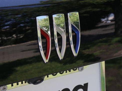 New 2025 Buick Envision Sport Touring image 4