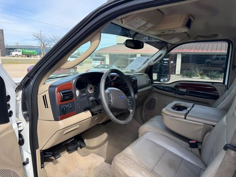 Used 2005 Ford F250 2WD Crew Cab Super Duty image 15