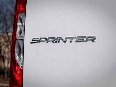 Used 2026 Mercedes-Benz Sprinter 2500 image 9