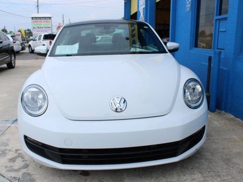 Used 2016 Volkswagen Beetle 1.8T SE FWD image 2