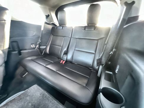 Used 2023 Ford Explorer XLT w/ Equipment Group 202A image 24