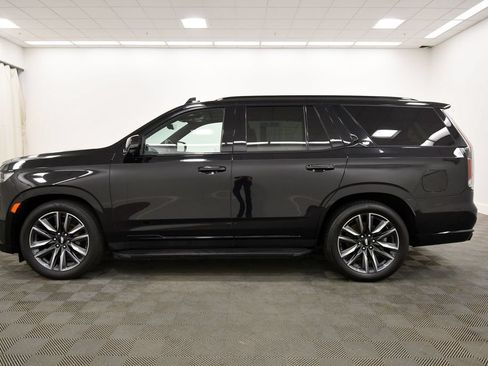 Used 2022 Cadillac Escalade Sport w/ Touring Package AWD/4WD image 4