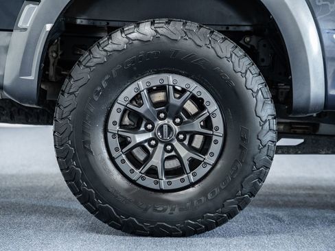 Certified 2022 Ford F150 Raptor w/ Raptor 37 Performance Package image 18