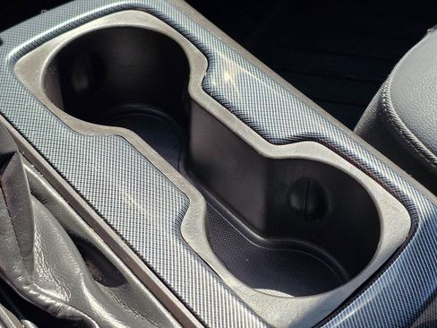 Used 2016 Chevrolet Colorado Z71 w/ Z71 Midnight Edition image 38