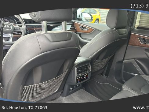 Used 2020 Audi Q8 Prestige w/ Prestige Package image 30